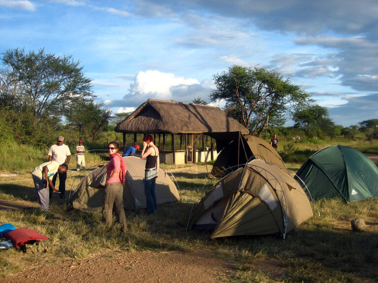 rwanda camping 768x576