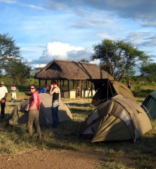 rwanda camping 768x576
